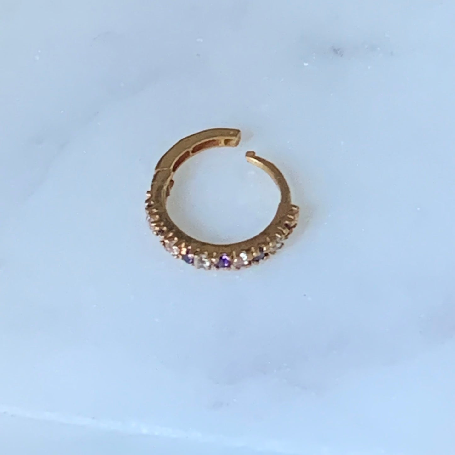 18ct Gold Hoop | Purple/Clear | 8mm