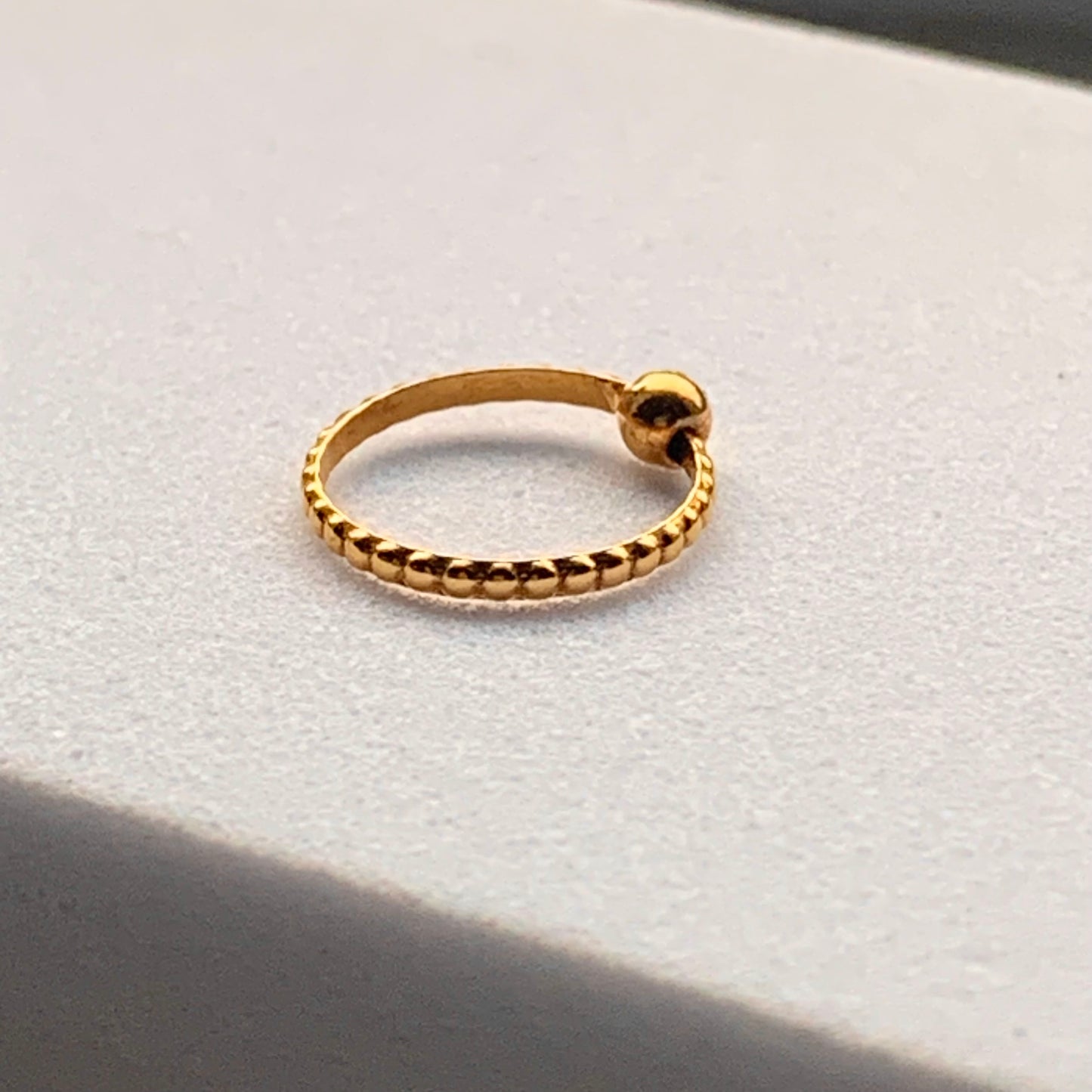 18ct Gold Hoop | 8/9mm