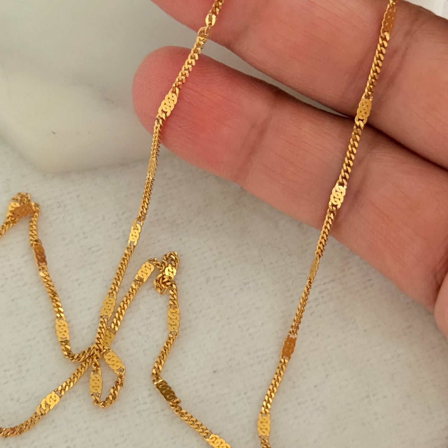 London, 22ct Gold Necklace