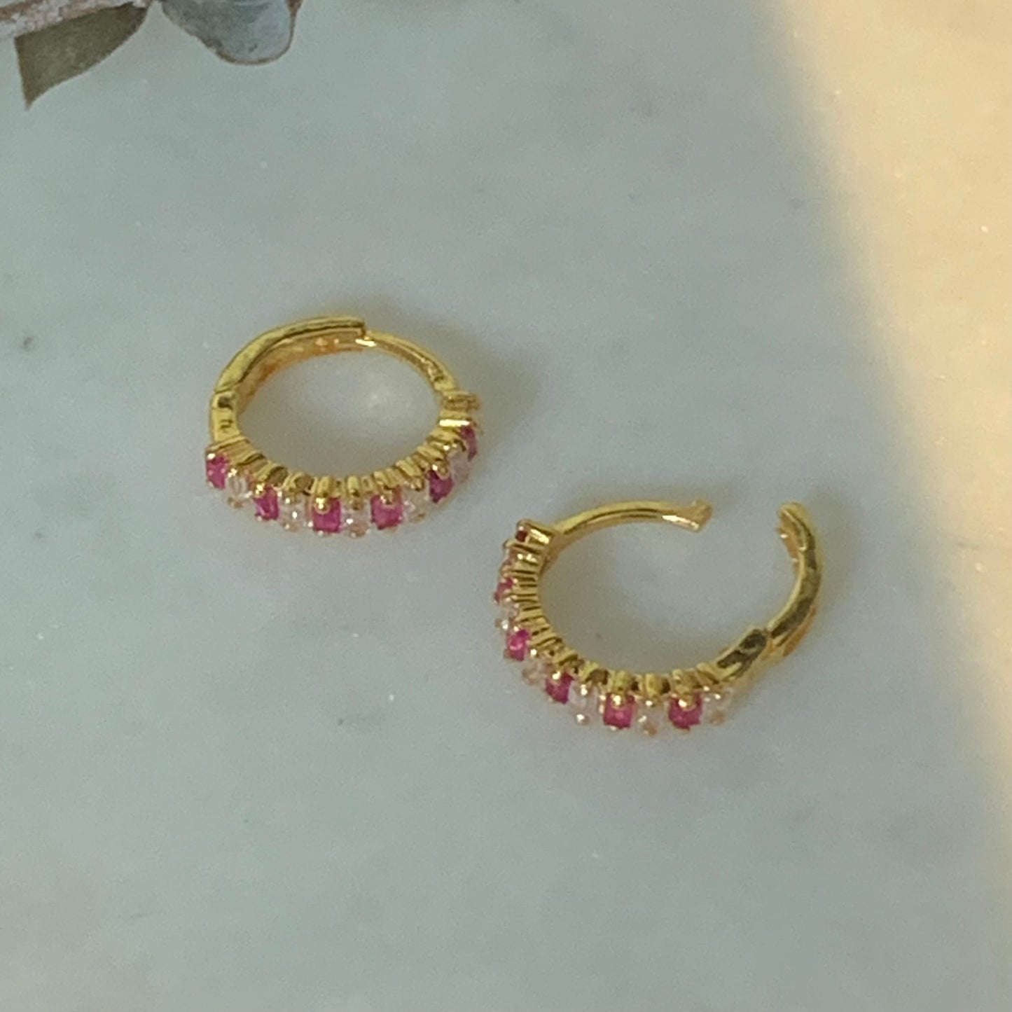 18ct Gold Huggies | 7mm