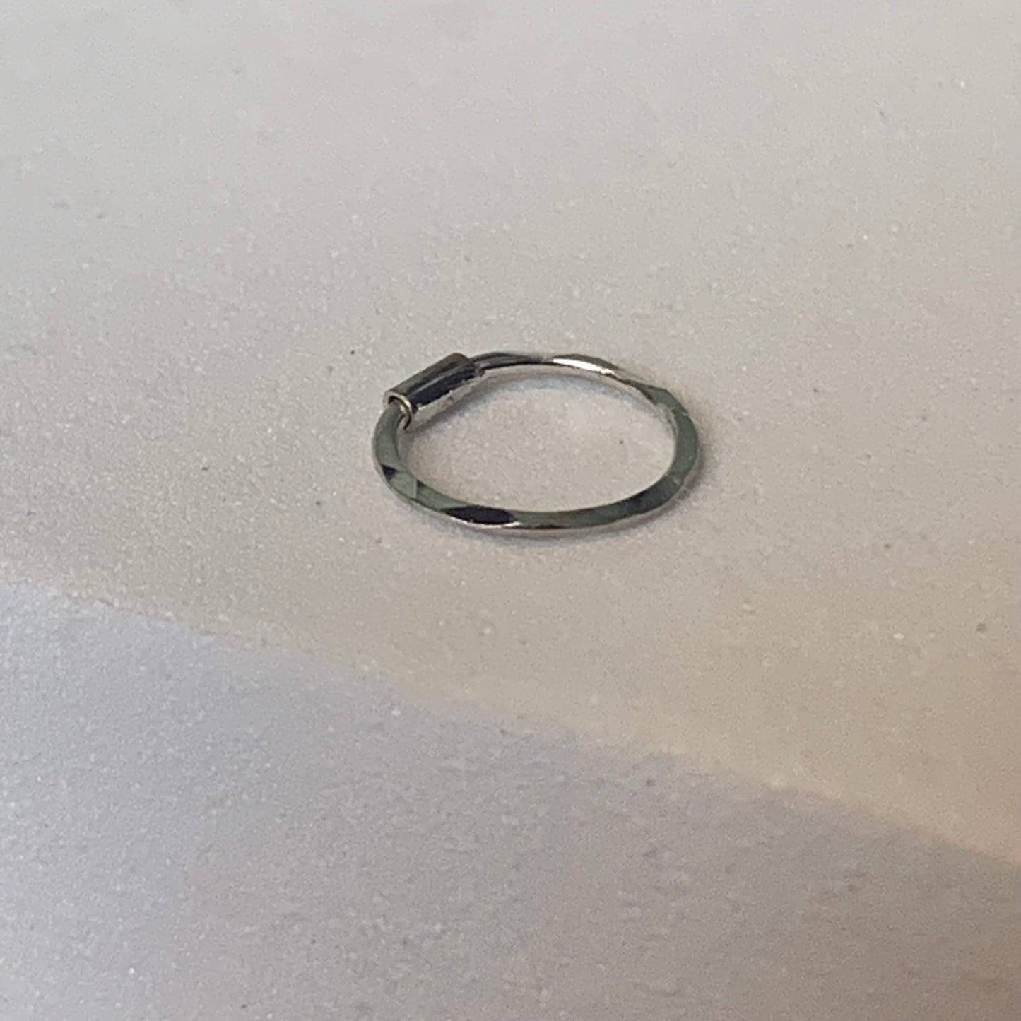 18ct White Gold Hoop | 8mm