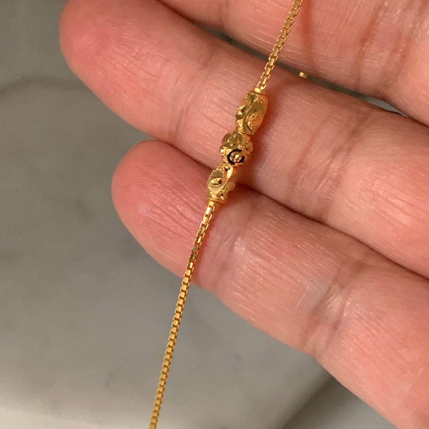 22ct gold minimal beaded bracelet | 7 inches