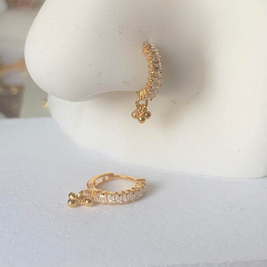 18ct gold dangly hoop | 6mm