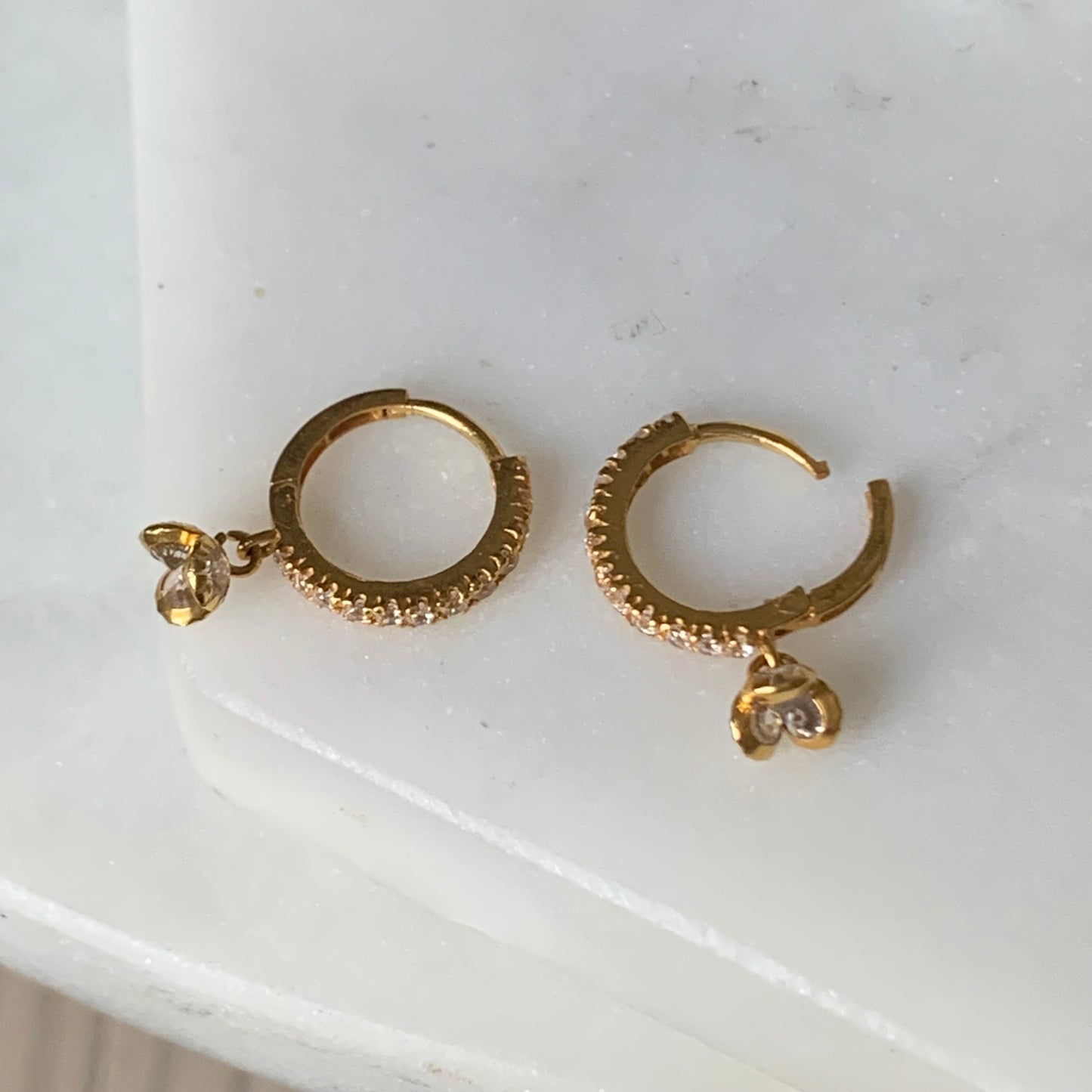 18ct Gold Dangly Huggies | 8mm