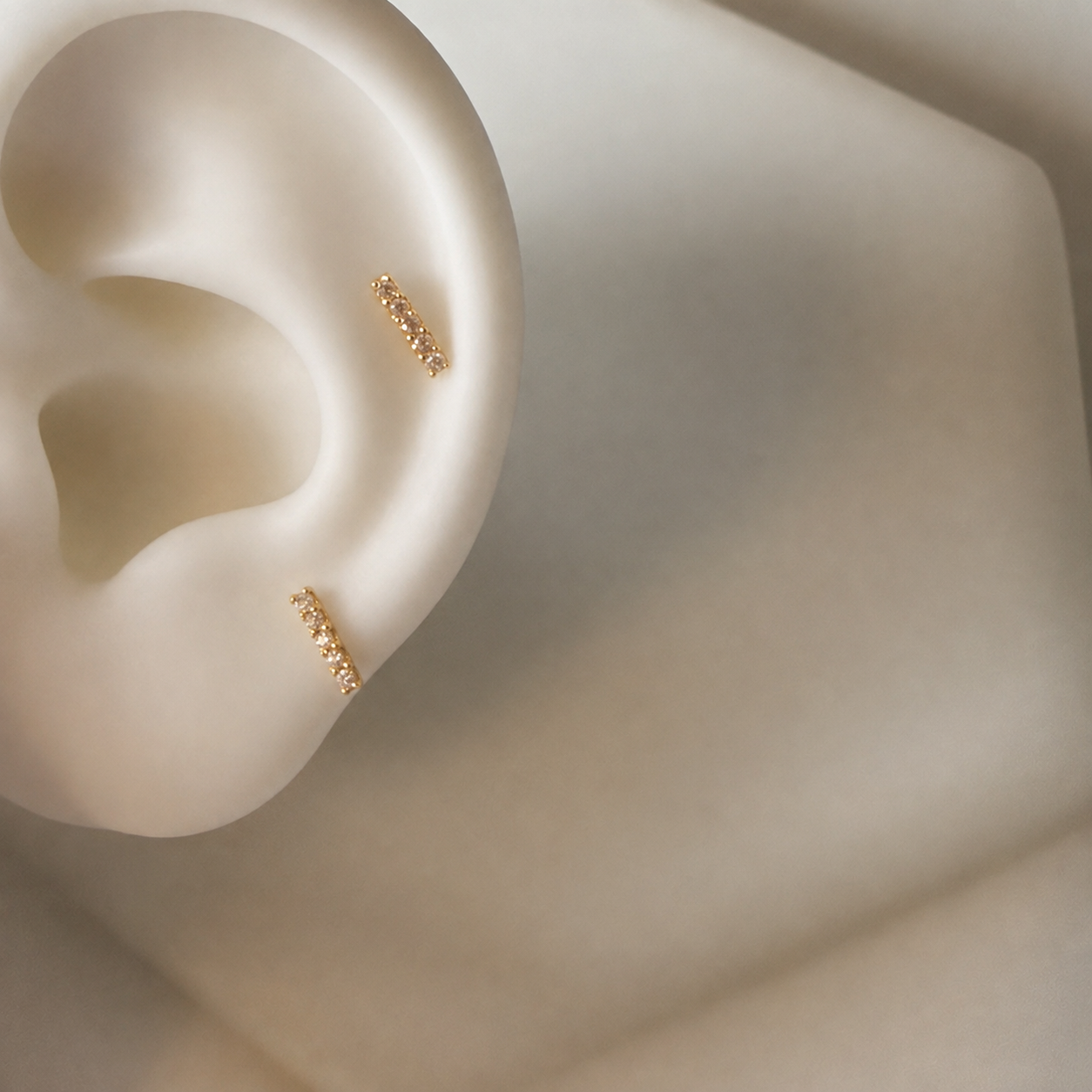 Diamanté Bar stud | 18ct gold