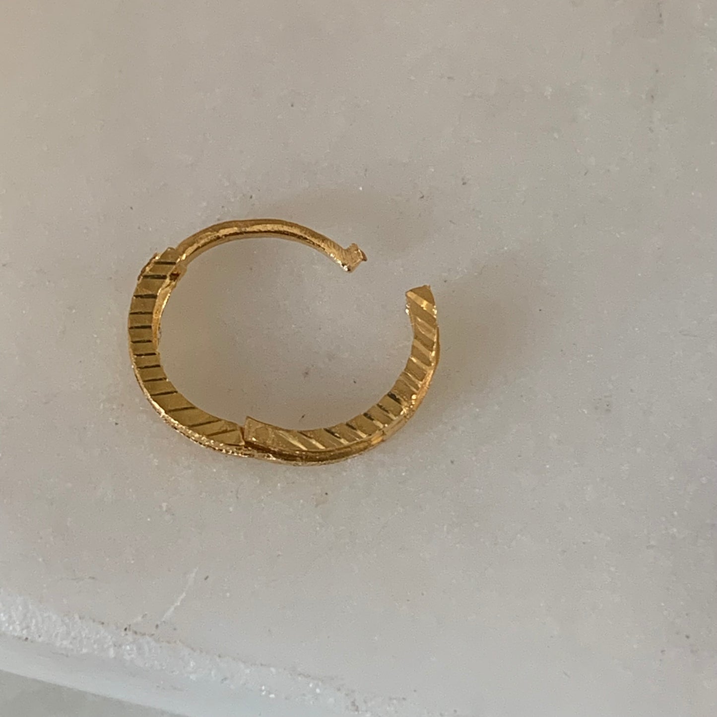 18ct Gold hoop | 8mm