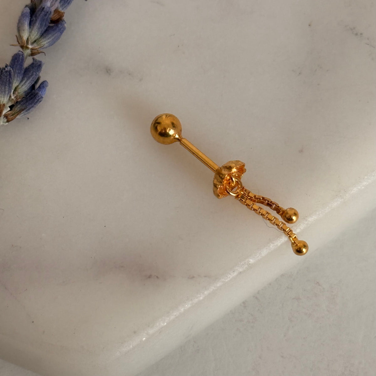 Autumnal | 18ct Gold - Petite drop (Forward helix)