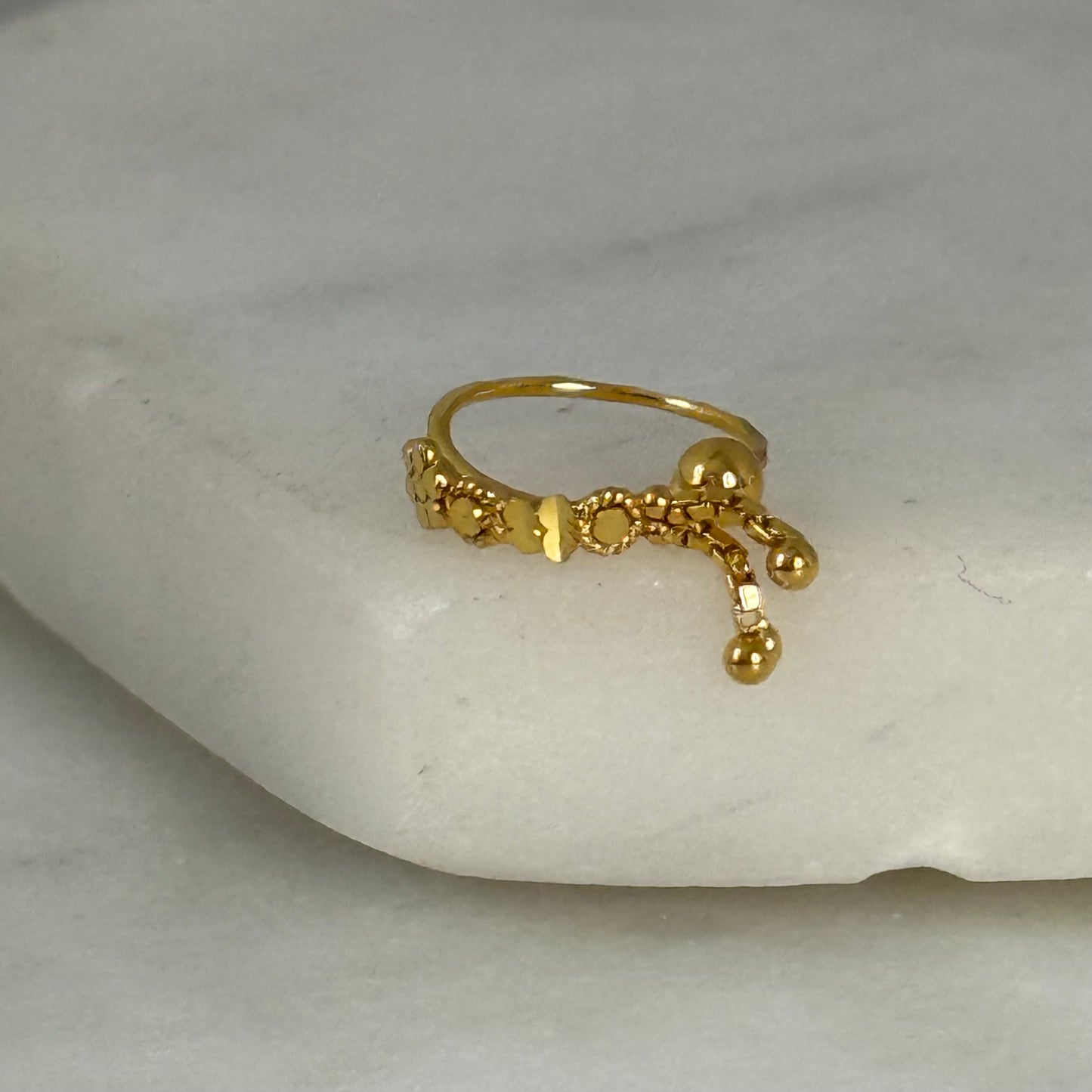 14ct intricate dangly hoop | 9mm
