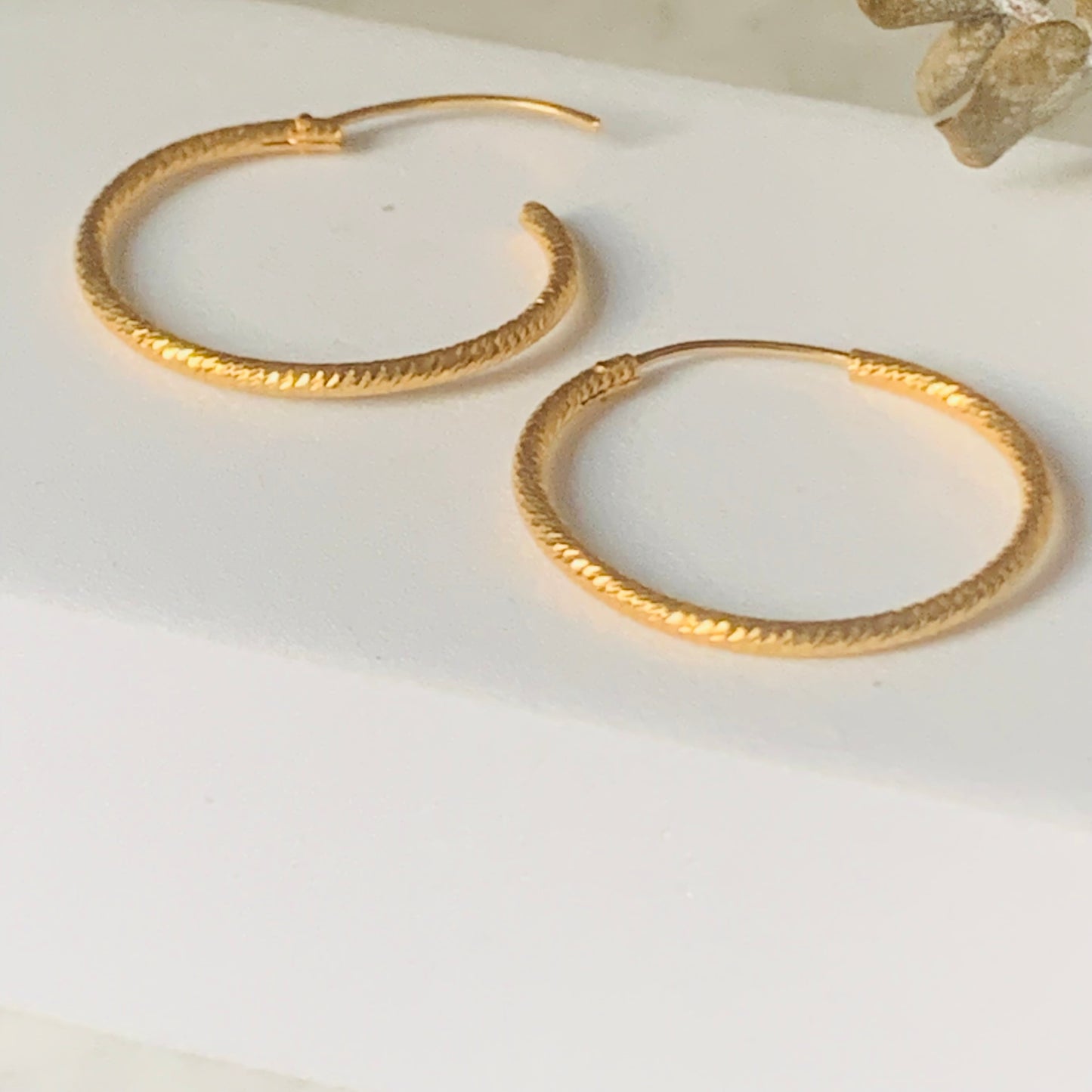 22ct Gold Hoop Pair | 23mm