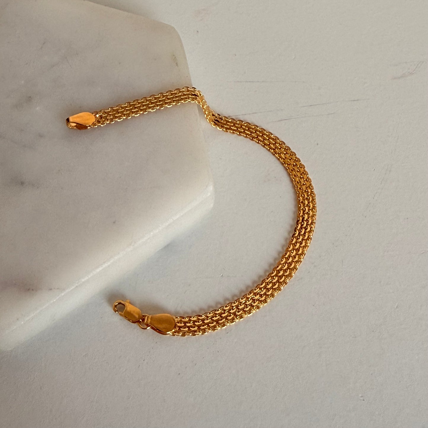 22ct gold flat baby bracelet (Copy)