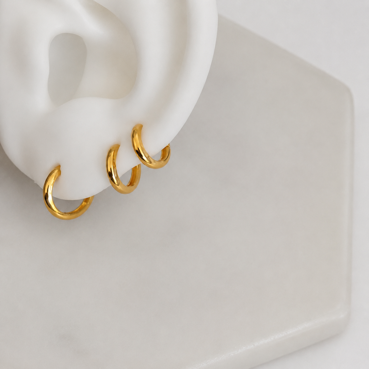 Oxford - 18ct gold classic hoops