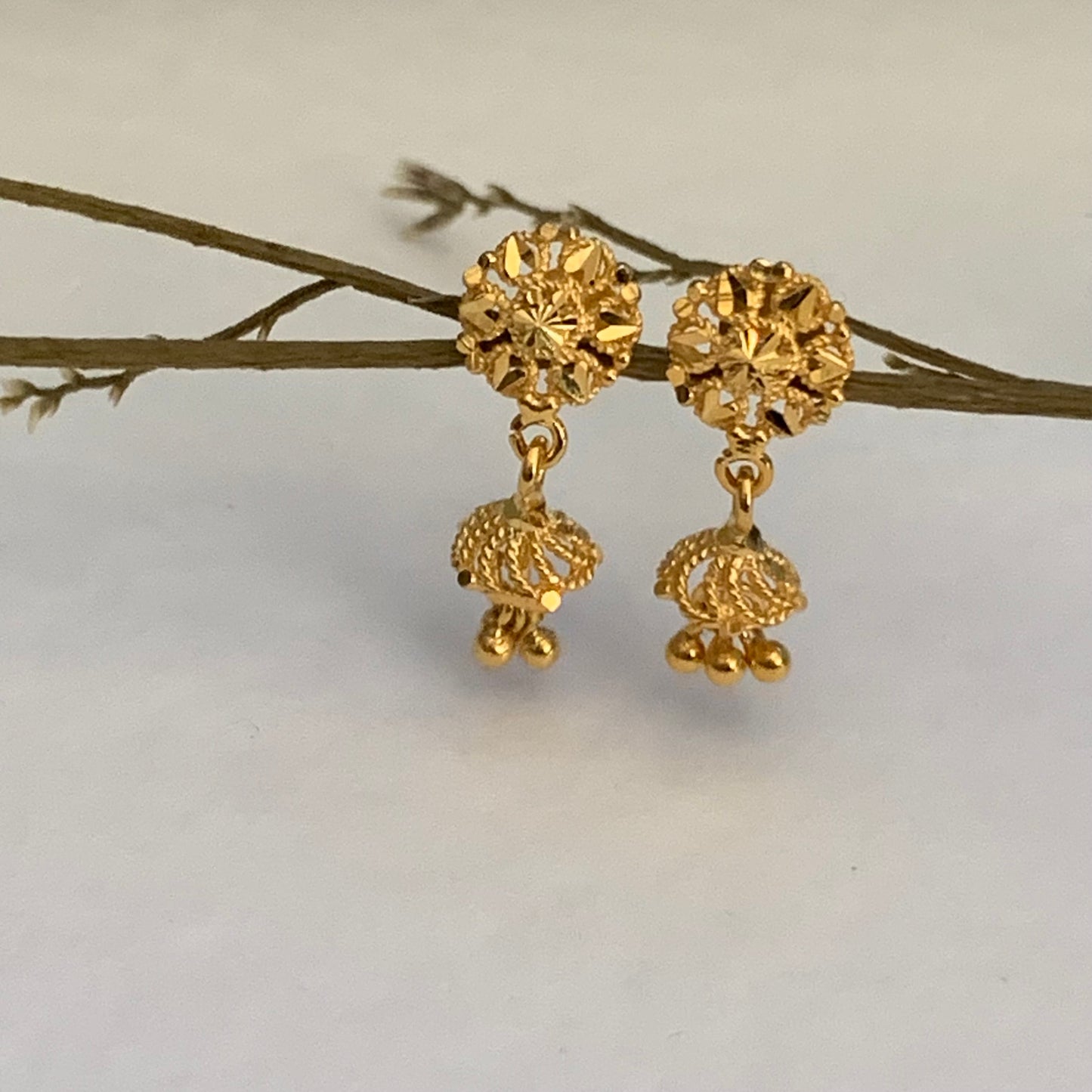 18ct Gold Jumka Studs Small