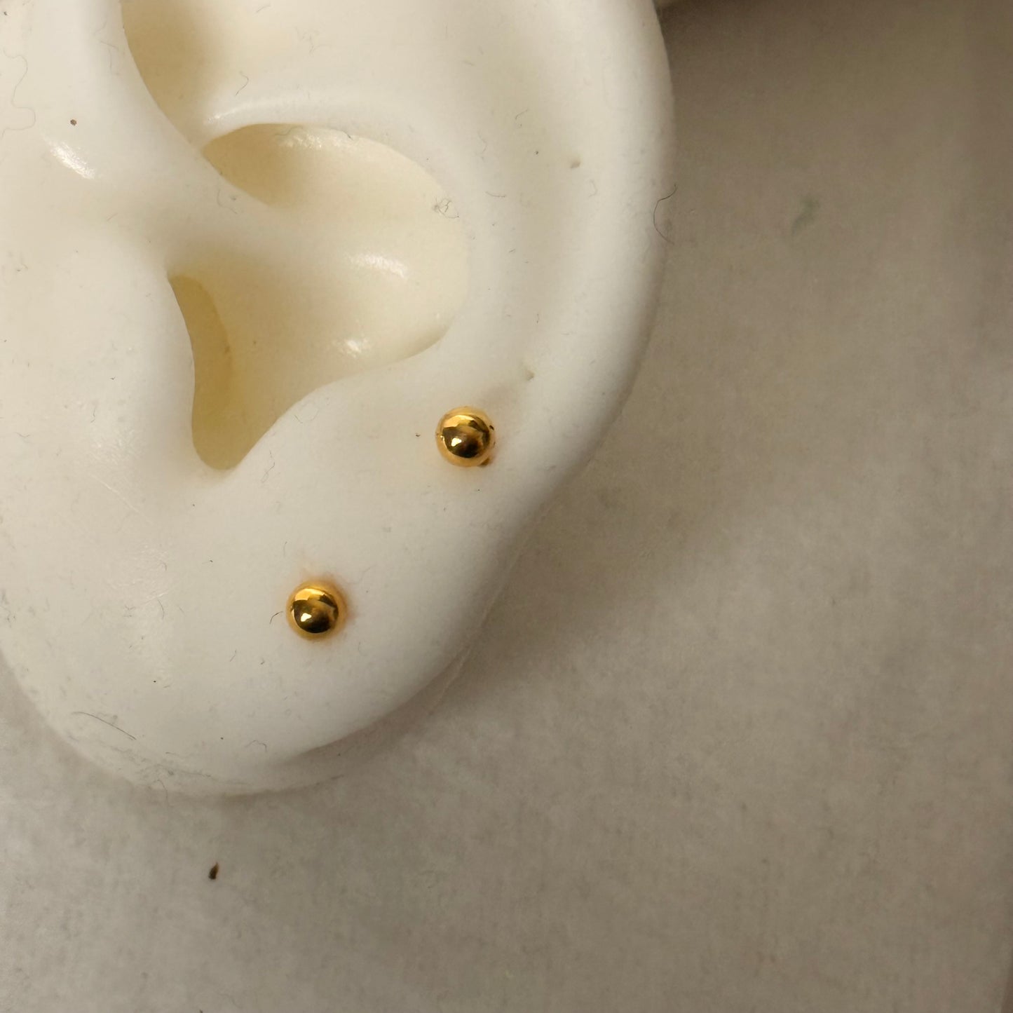 18ct Gold Stud Pair | 4.5mm