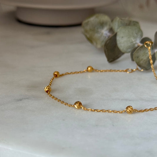 22ct dainty beaded bracelet