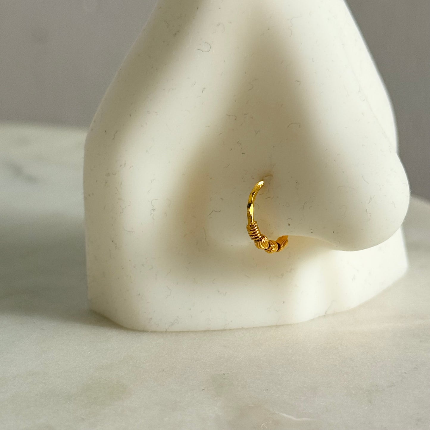 18ct gold 7mm single hoop