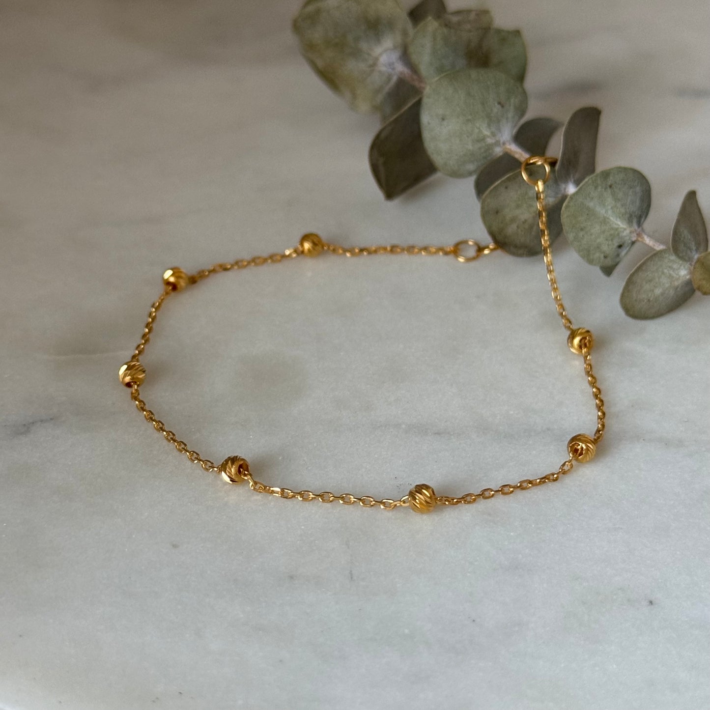 22ct dainty beaded bracelet