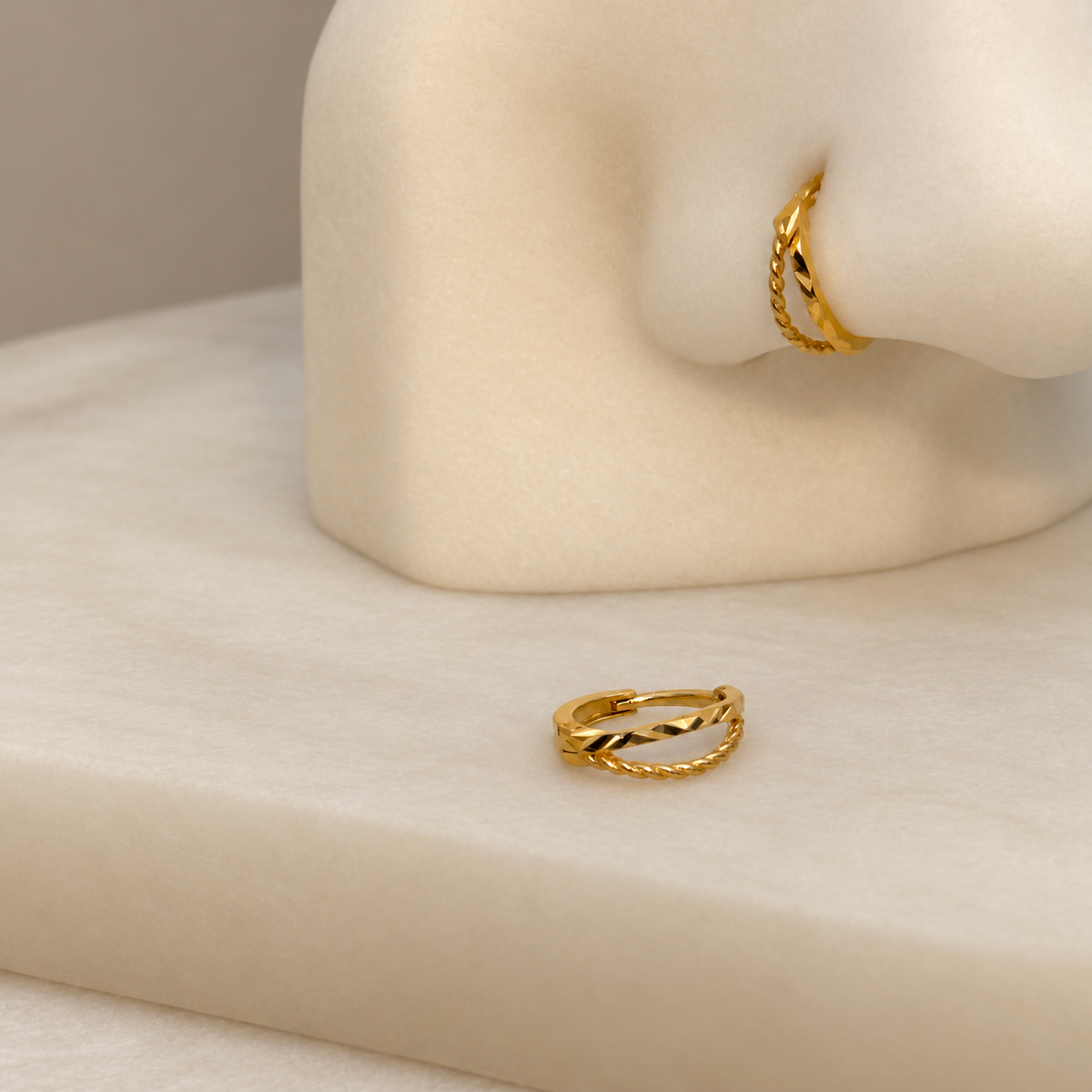 Signature | Classic 7.5mm double band, 18ct
