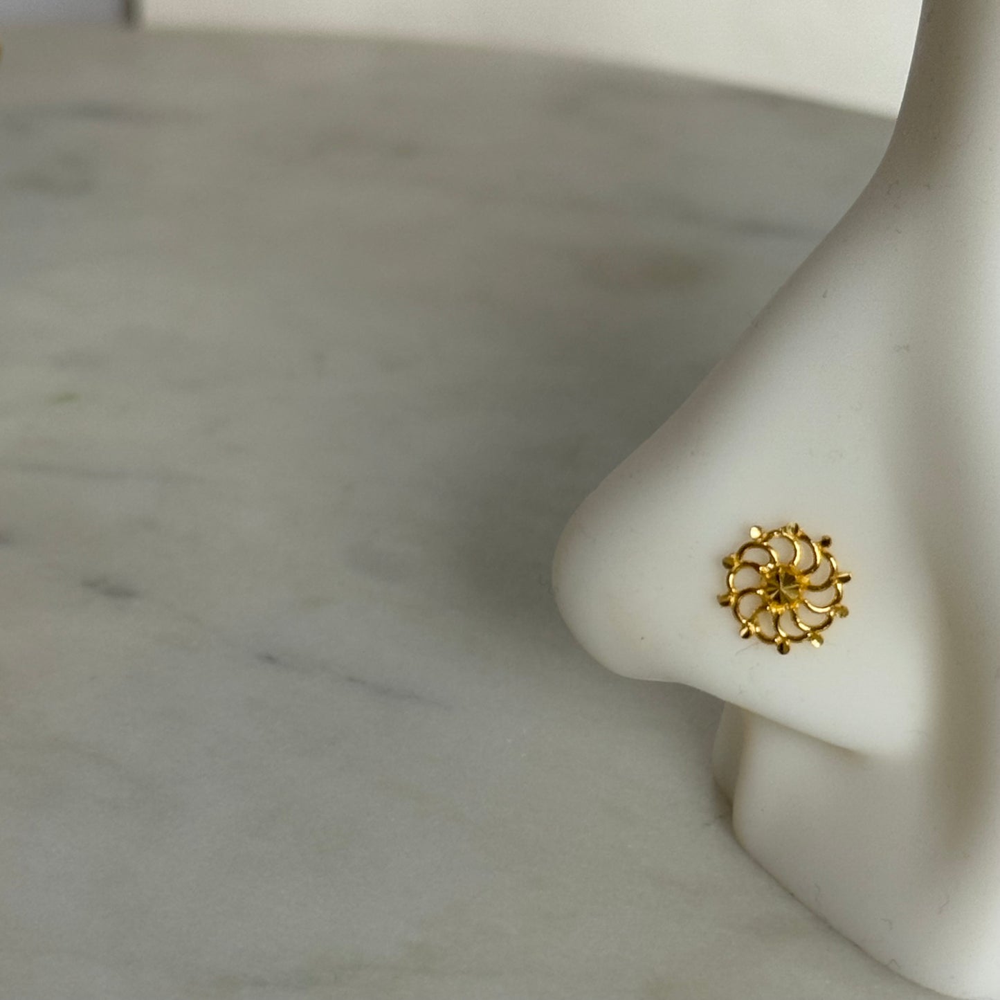 Sundial | 18ct gold studs