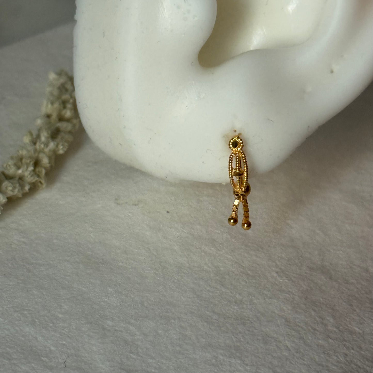 Oslo, 18ct gold hoop