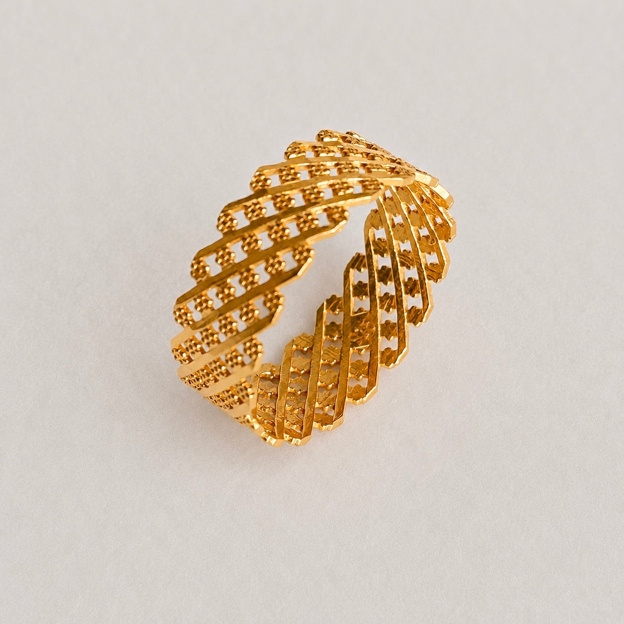 Queen | 22ct Size P 1/2