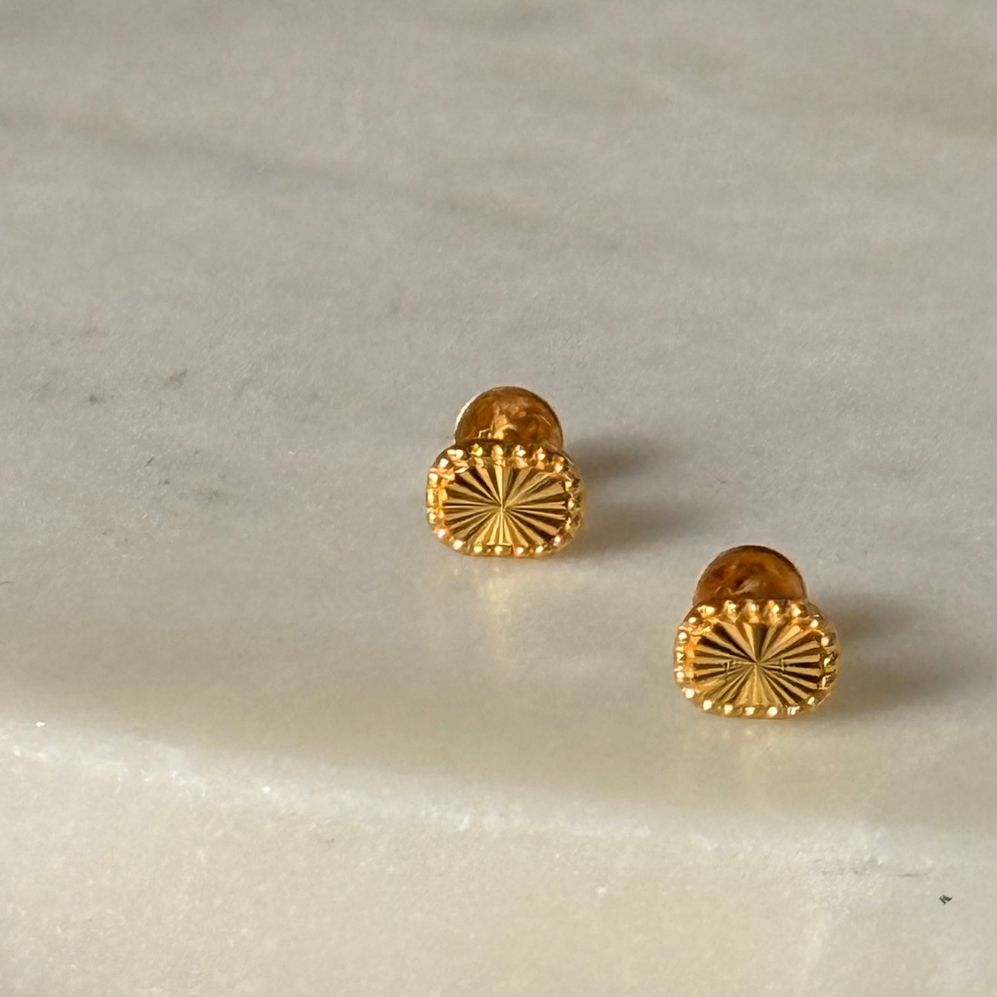 Vela, 18ct Gold Stud Pair | xs