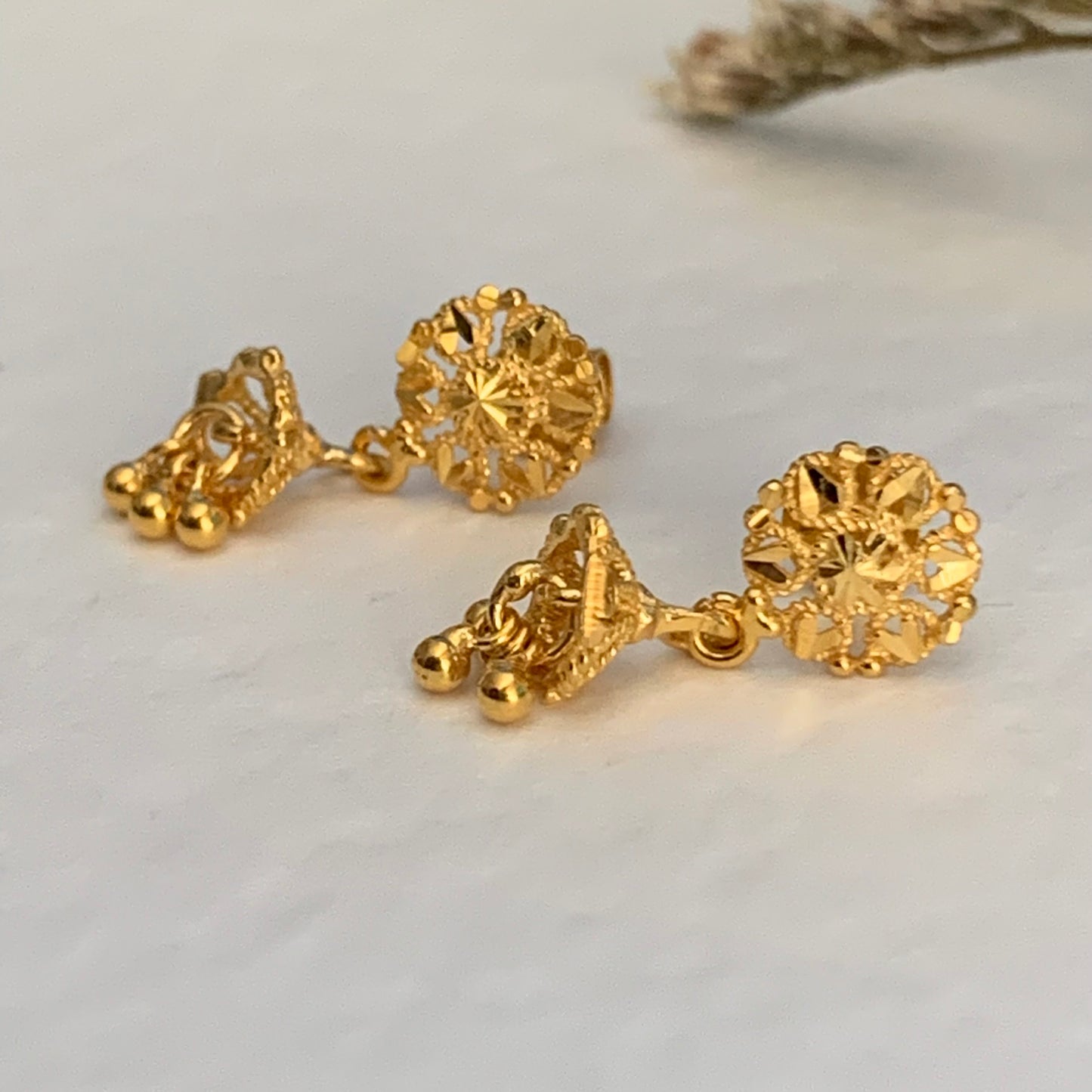 18ct Gold Jumka Studs Small