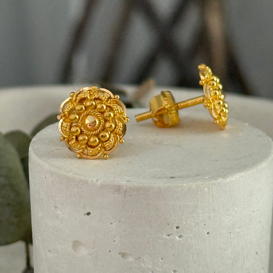22ct gold stud pair | 9mm