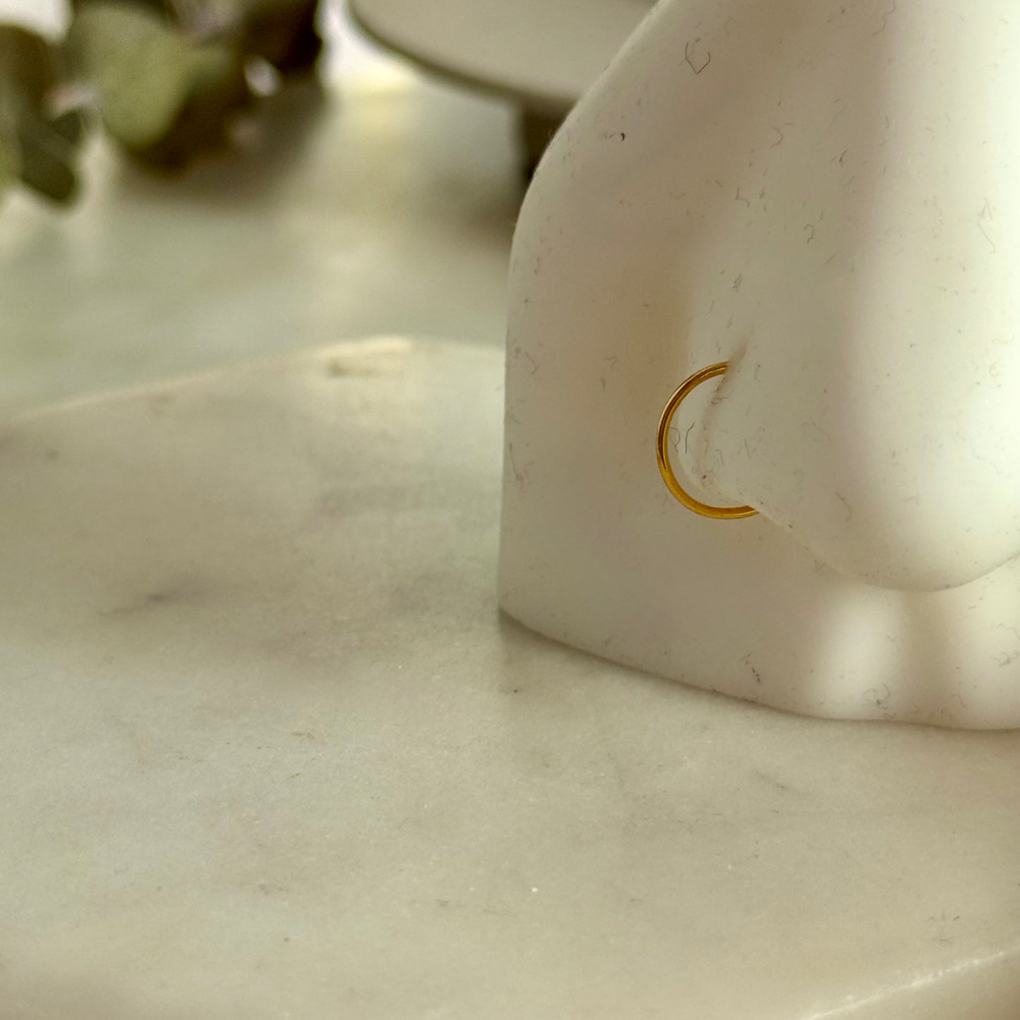 18ct gold simple hoop | 8mm