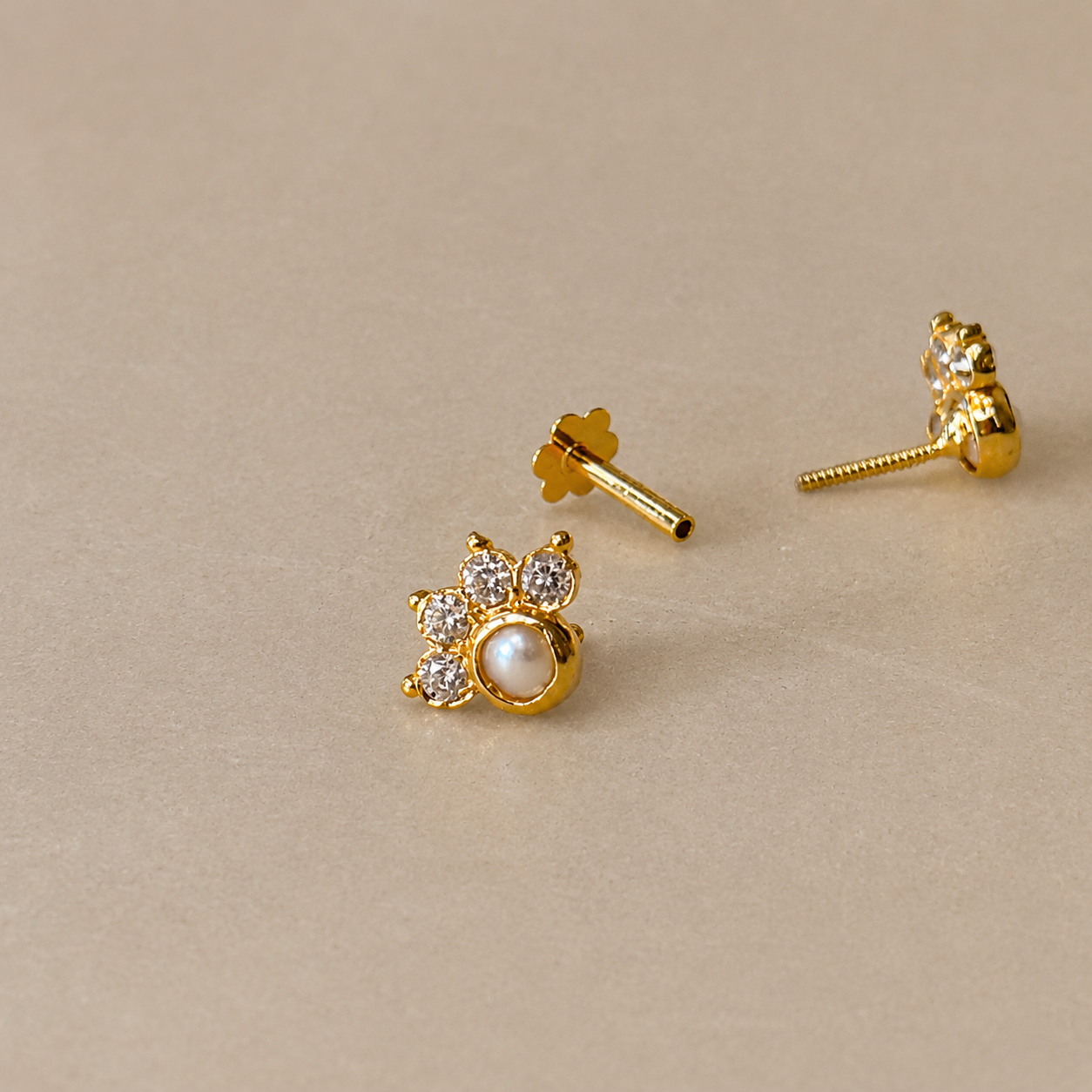 Whimsical Petite Pearl | 18ct gold