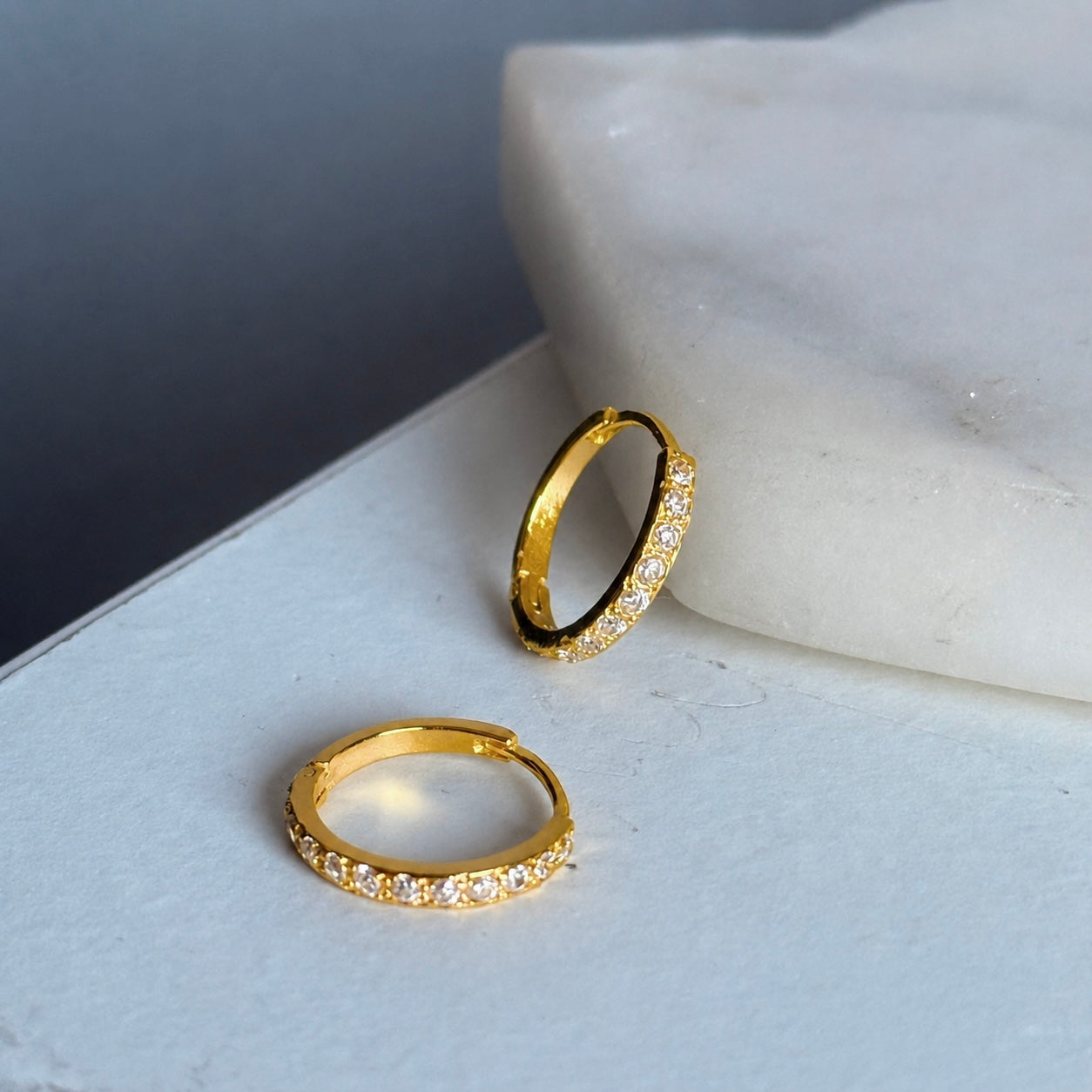 Rome, 18ct gold hoop pair | 11mm