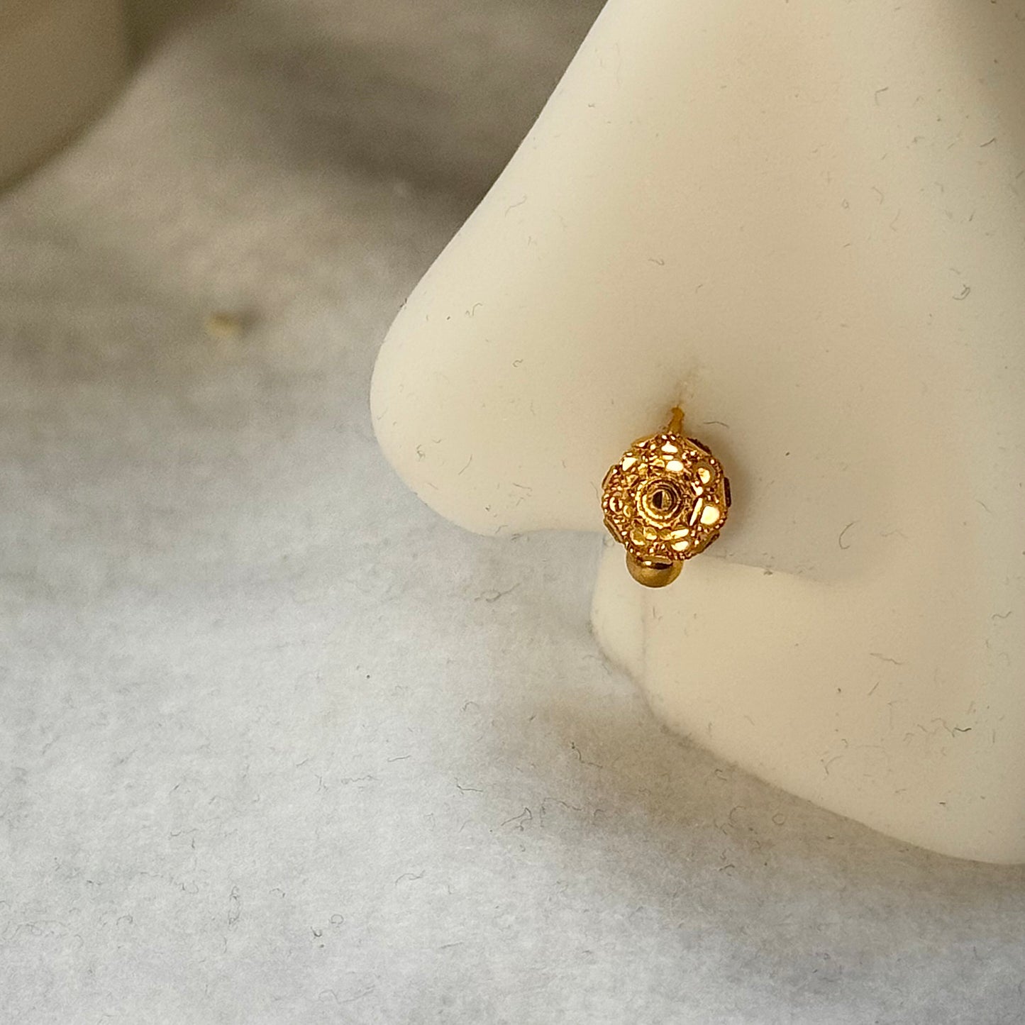 Rosetta - 18ct gold hoop