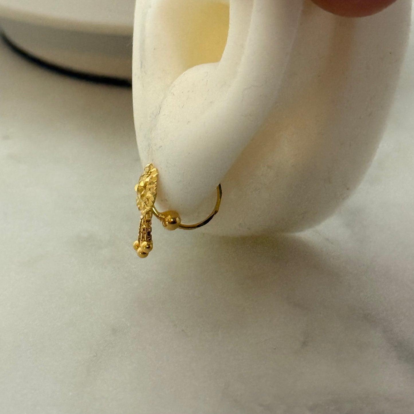 Noor - 18ct Jumki Stud