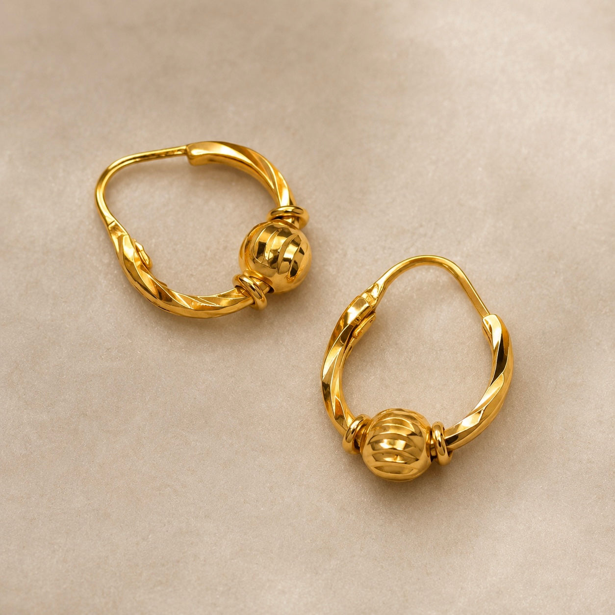 Pre-loved 22ct gold  gold small hoop pair