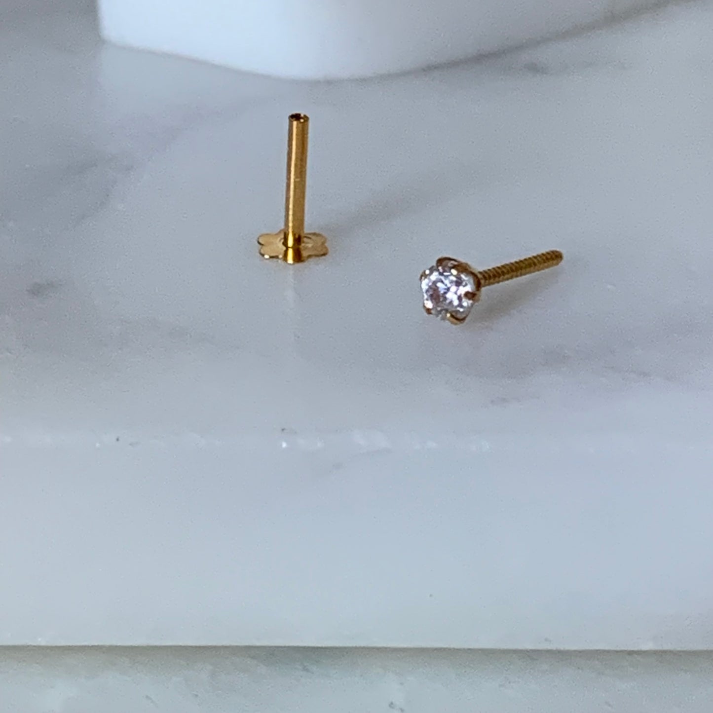 18ct Gold Stud | 2mm