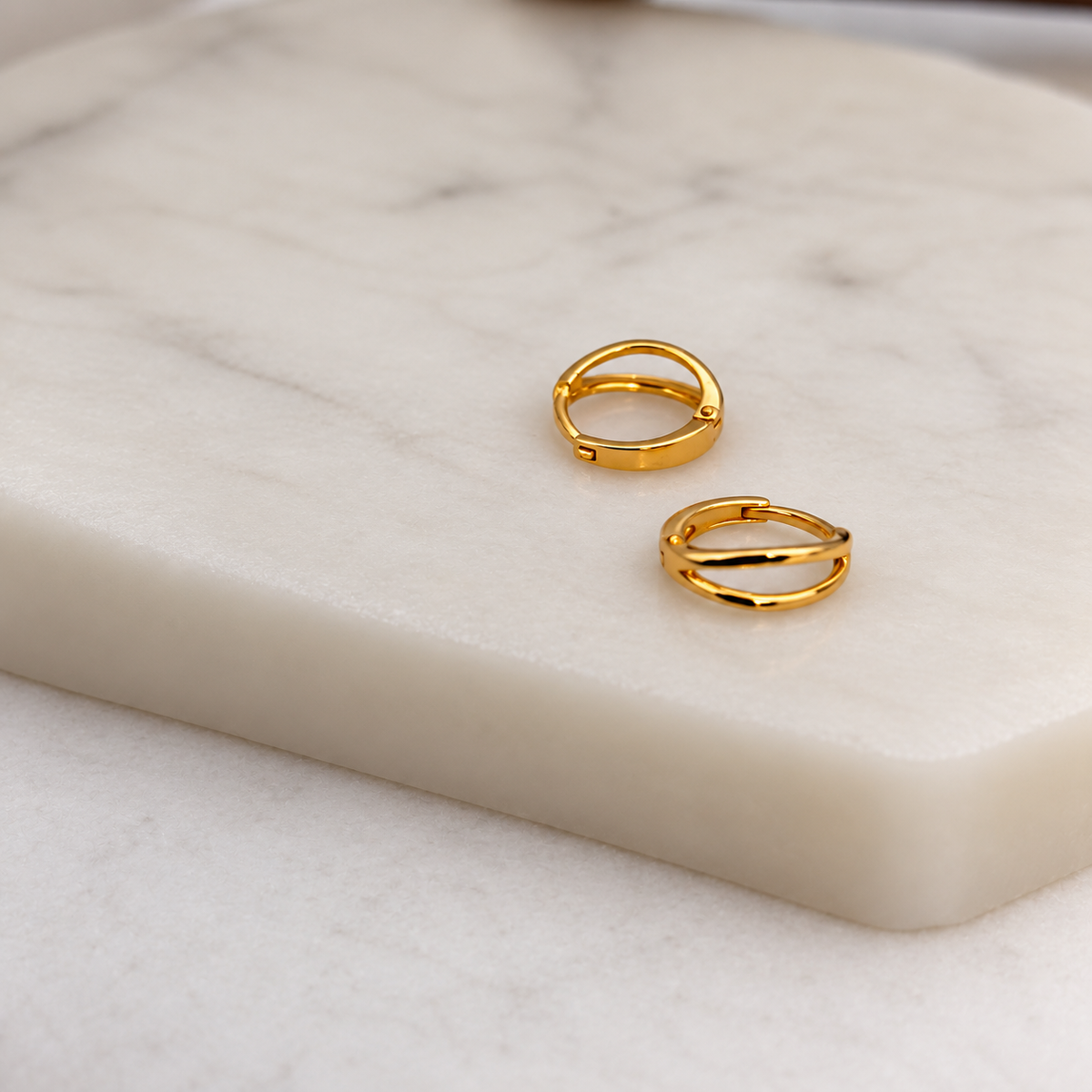 Signature | Classic 7mm double band, 18ct
