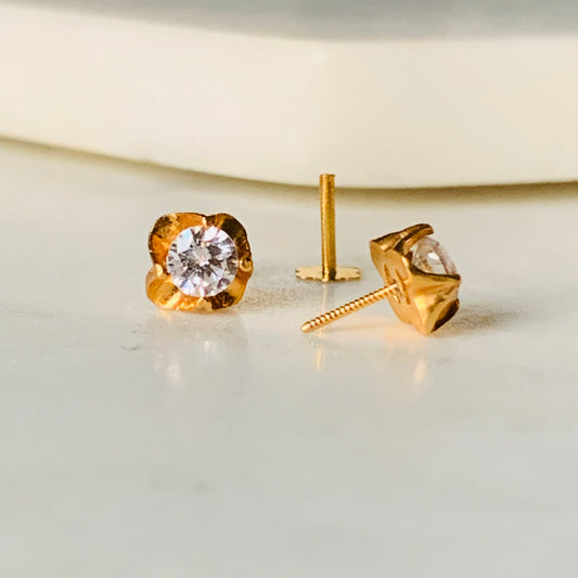 18ct Gold Cubic Stud pair | 7mm