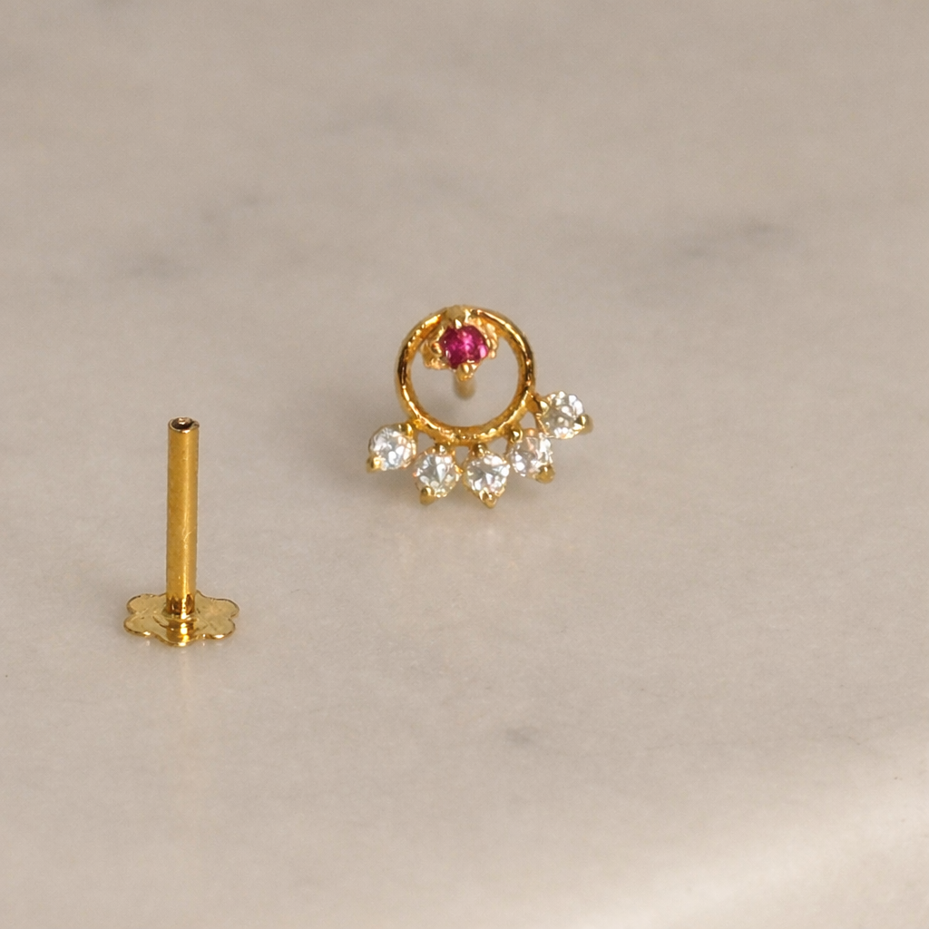 Diaz | 18ct Gold, 7mm by 6mm