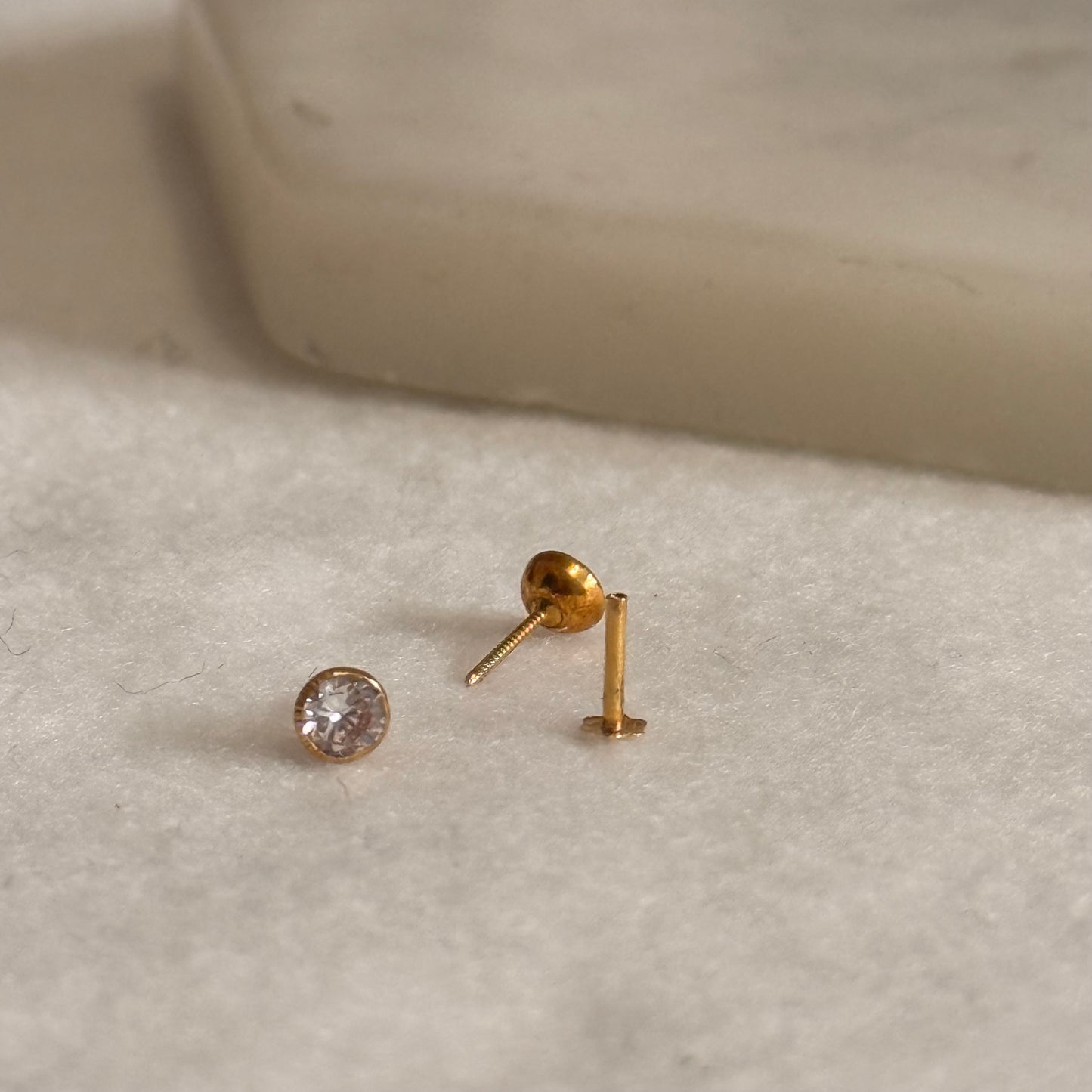 Eclipse Midi, 14ct Gold Stud | 4mm