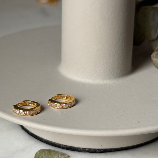 18ct gold cz Huggies | 5mm