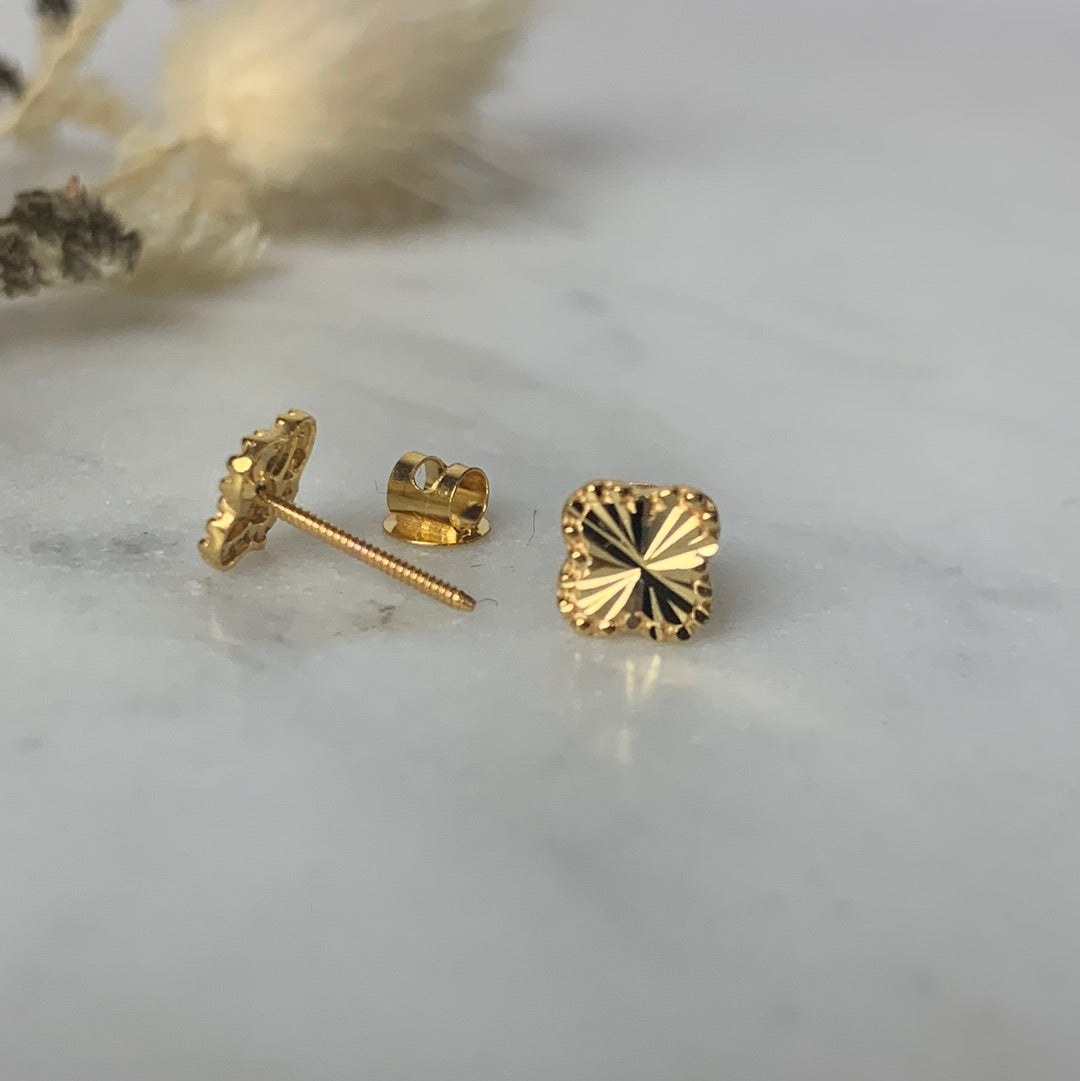 Four leaf clover studs