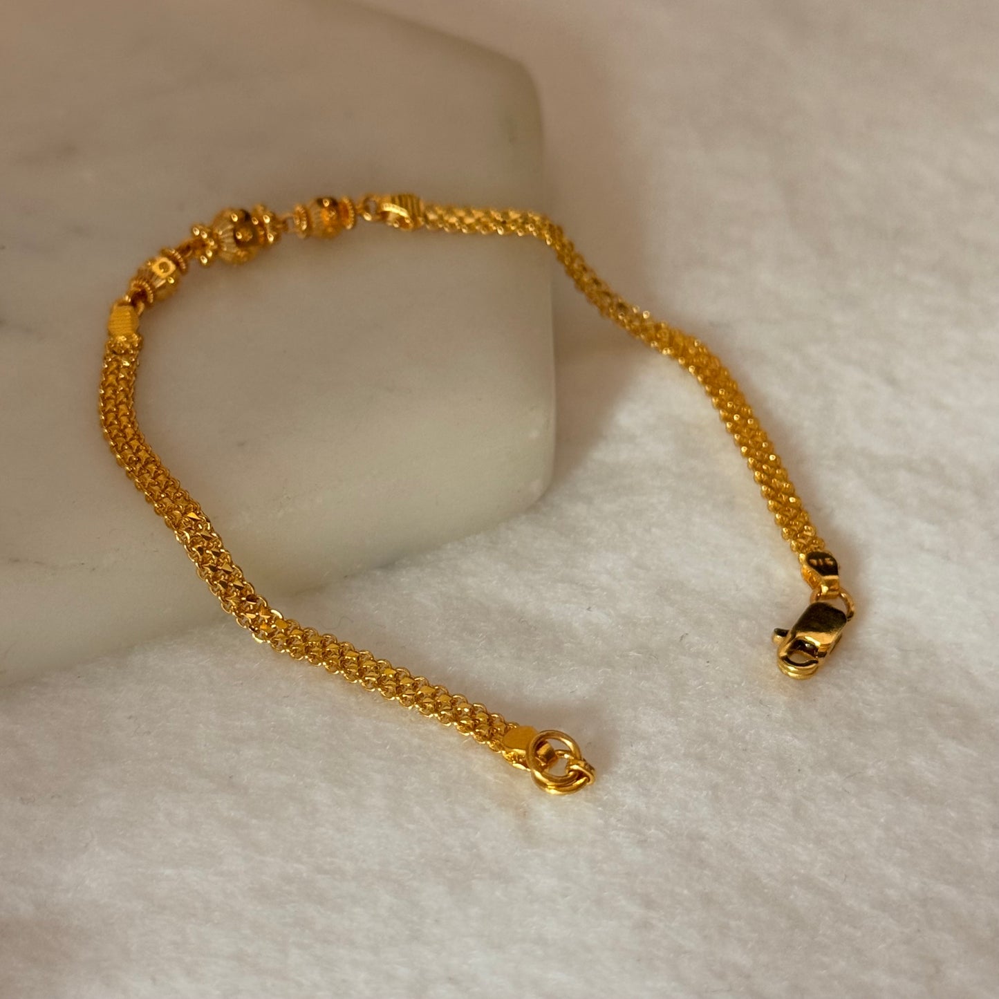Lahore | 22ct gold classic bracelet