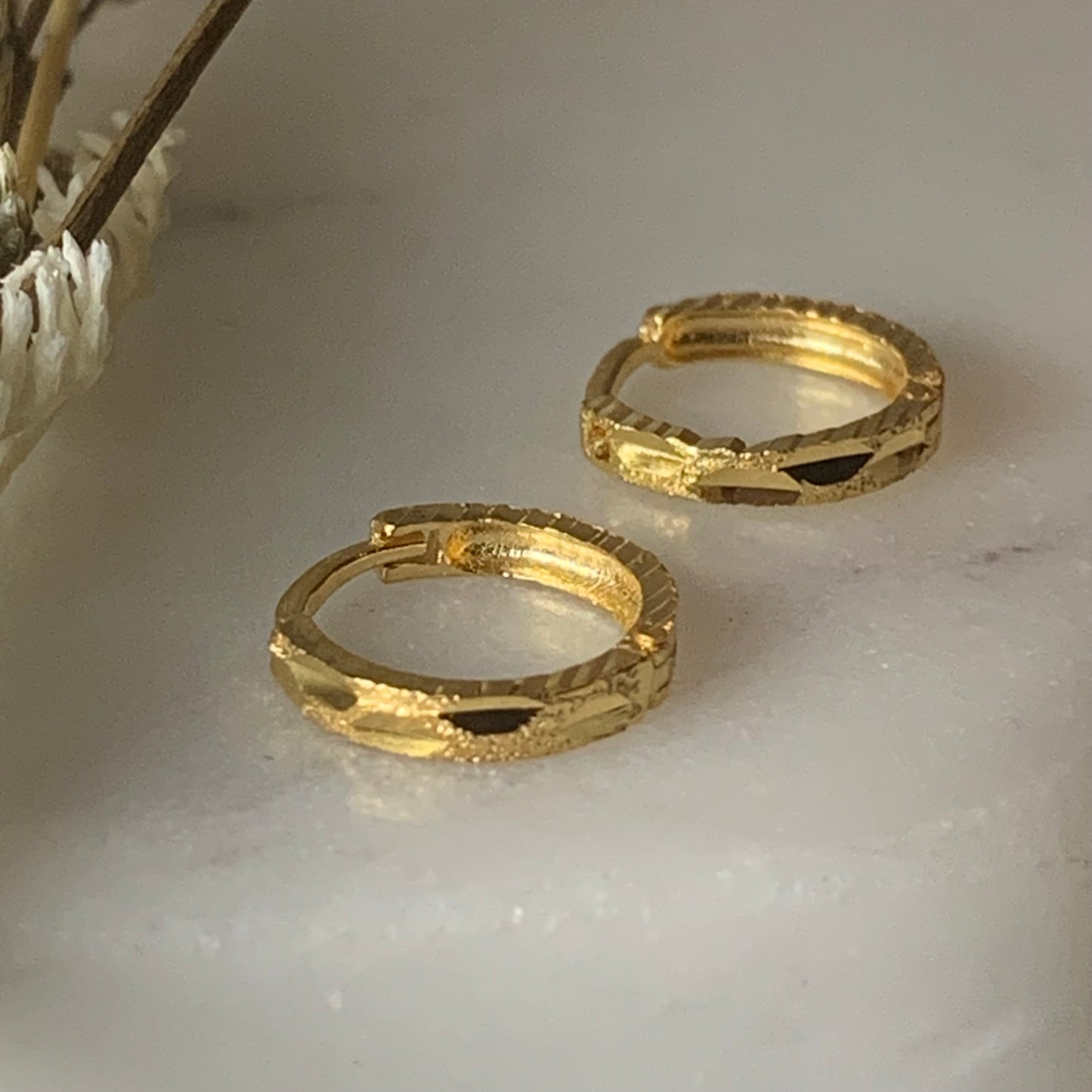 18ct Gold Hoop Pair | 8mm