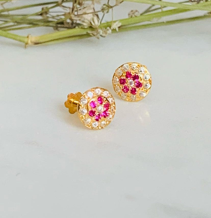 18ct Gold 7mm stud pair