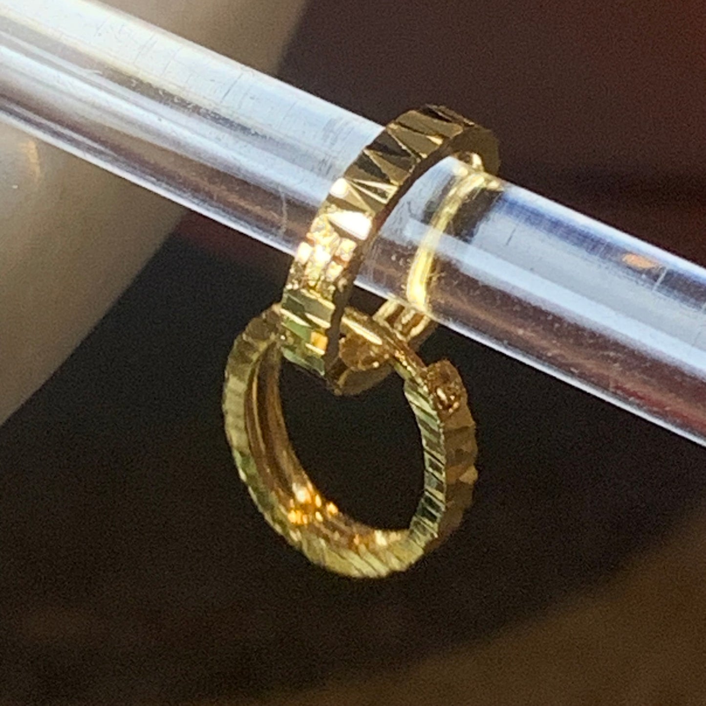 18ct Gold Huggies | 8mm