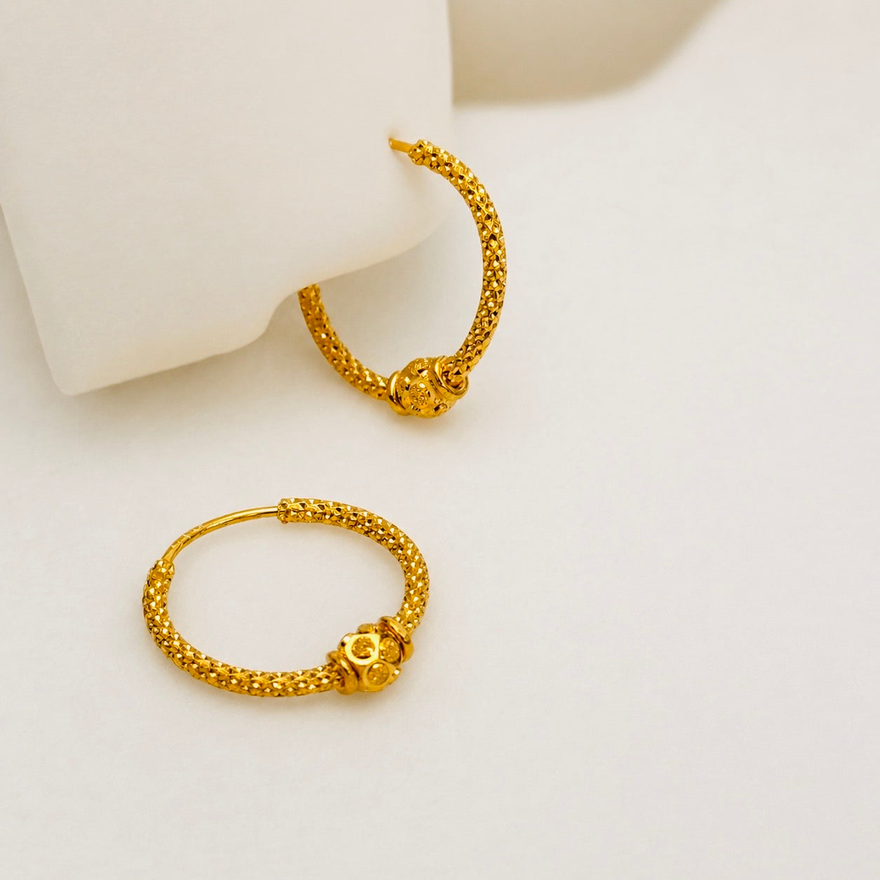 Luna, 22ct gold hoop pair | 19cm
