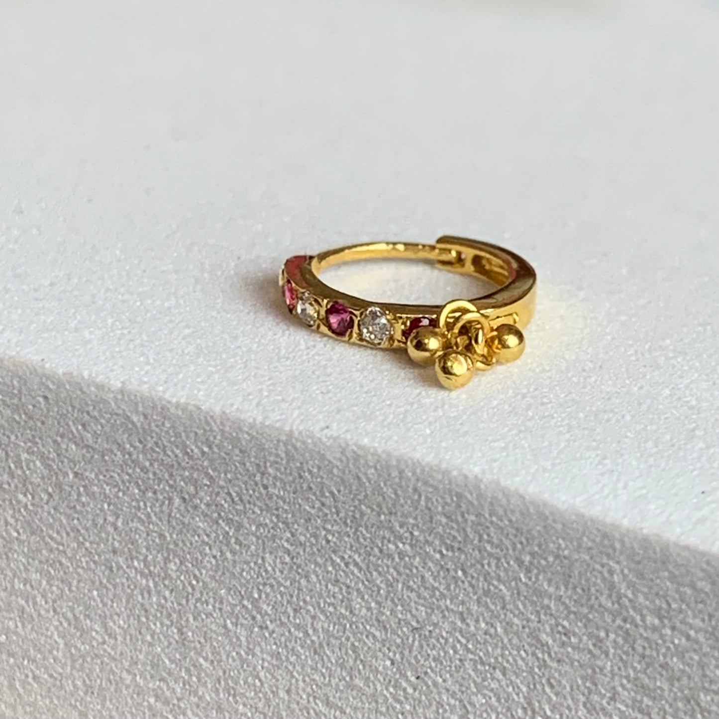 18ct Gold Dangly Hoop | 7mm