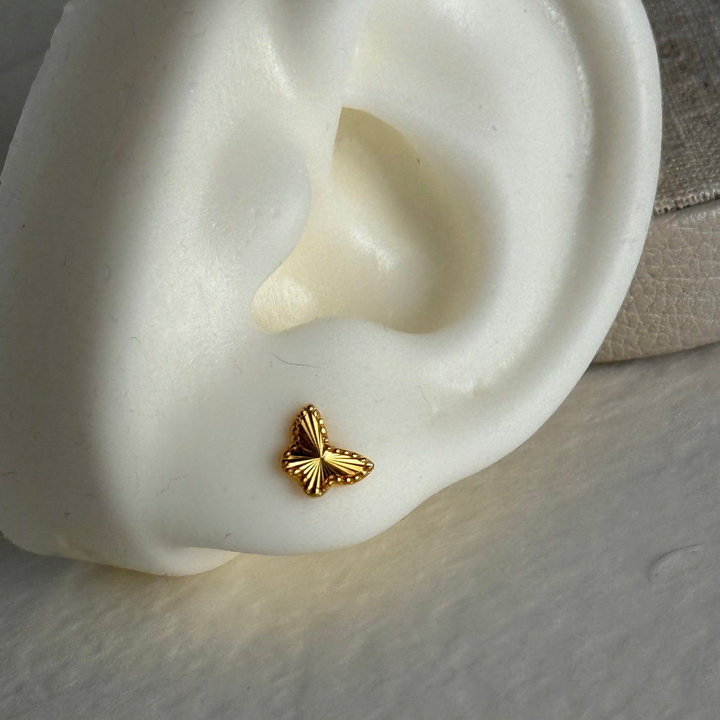 14ct Butterfly Stud Pair