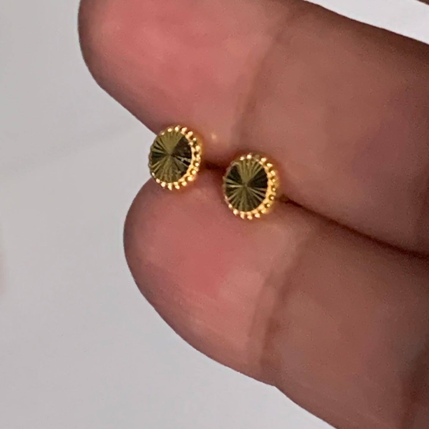 18ct Gold Round Stud Pair | 5mm