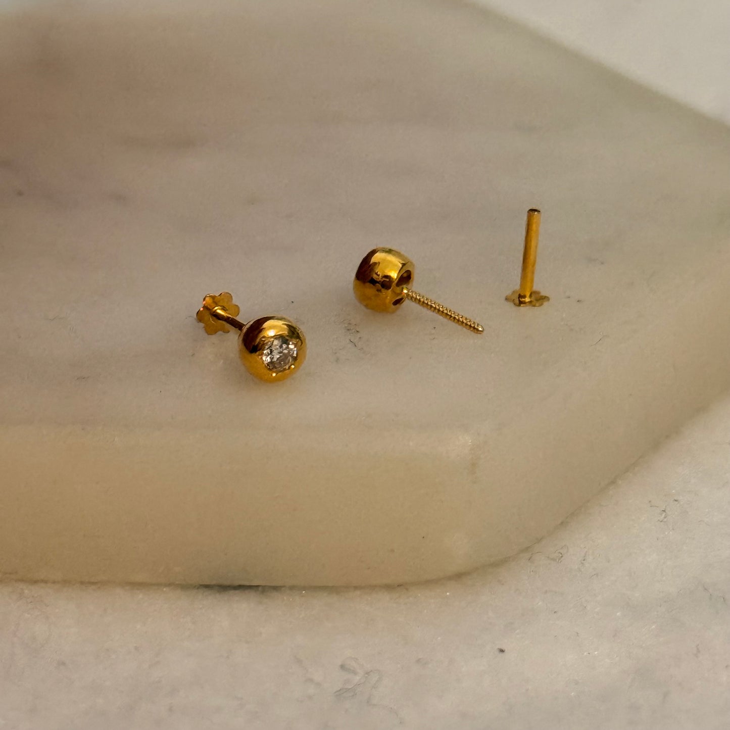 Autumnal | Halo, 18ct gold stud