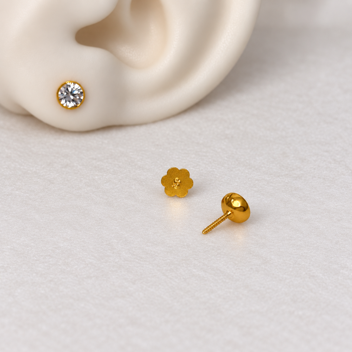 Diamanté, 18ct Gold Round Stud | 6mm